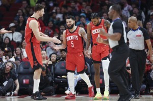 开云官网-范弗里特：我入队时就想给杰伦-格林灌输正确理念 改掉坏习惯