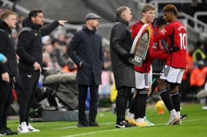 开云体育登录-林良锋：纽卡残阵态度完胜，曼联众星摸鱼独秀