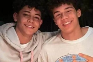 体育平台-C罗马塞洛儿子合影 他俩会成为父辈那样的巨星吗？