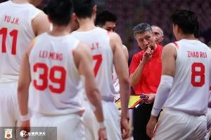 体育平台-媒体人：中国男篮已连续太多次以失利结束国际赛 但这次心情不同